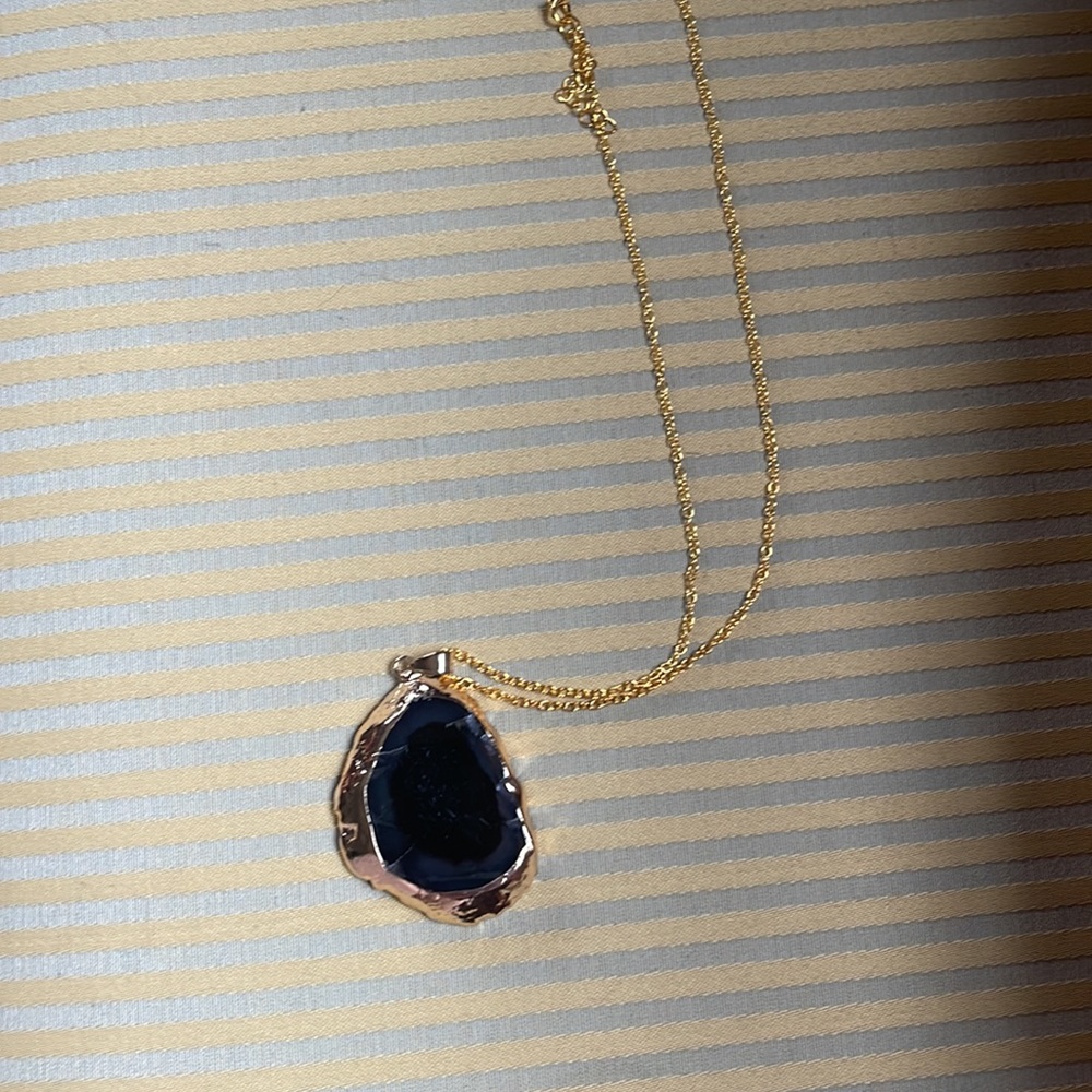 Pendant - Picture 2 of 2